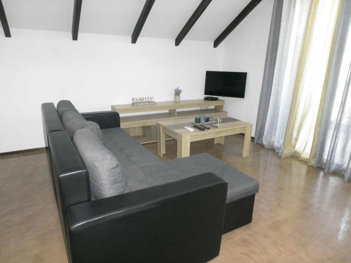 Armonia Apartment Potos Exterior photo